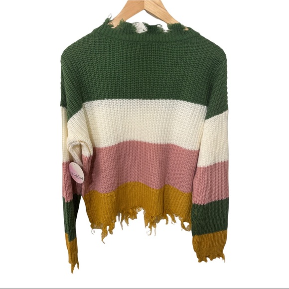 FULL CIRCLE THREADS DISTRESSED FRAYED COLOR BLOCK CROPPED SWEATER NWT - Picture 11 of 16